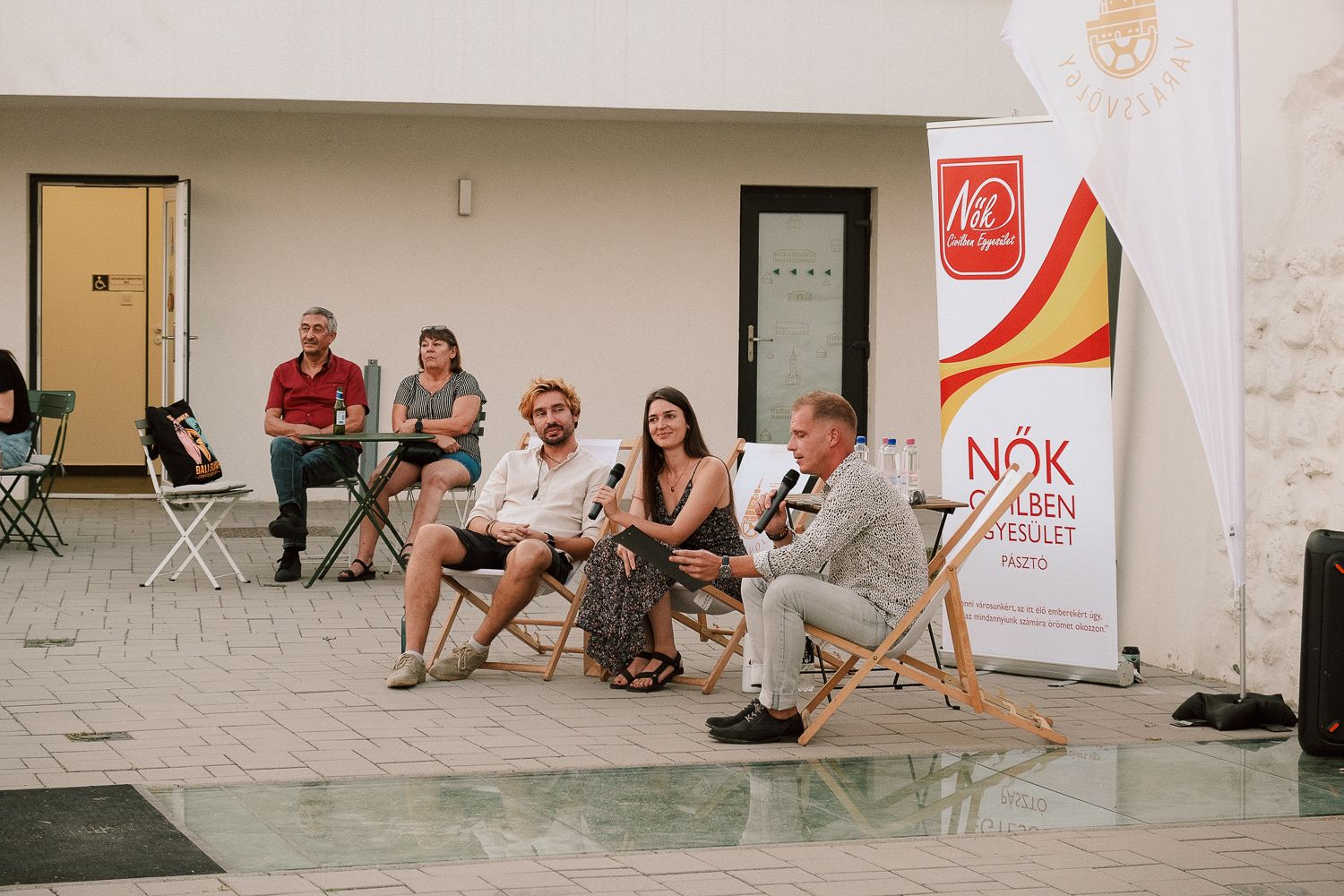 PÉK PLATZ | Kerekasztal beszélgetés | Varázsvölgy KERT MOZI x Nők Civilben Egyesület FILMKLUB - 2024. augusztus 16.