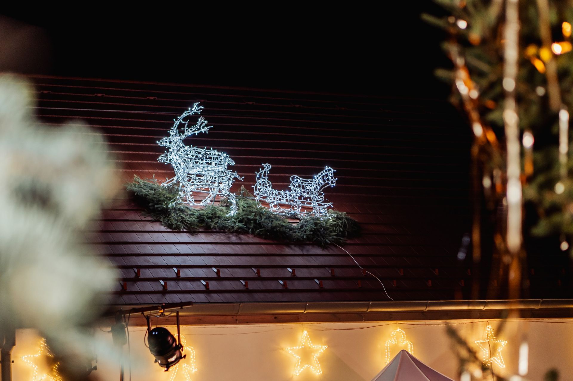 Karácsonyfaköszöntő a Varázsvölgyben 2025. november 30. 