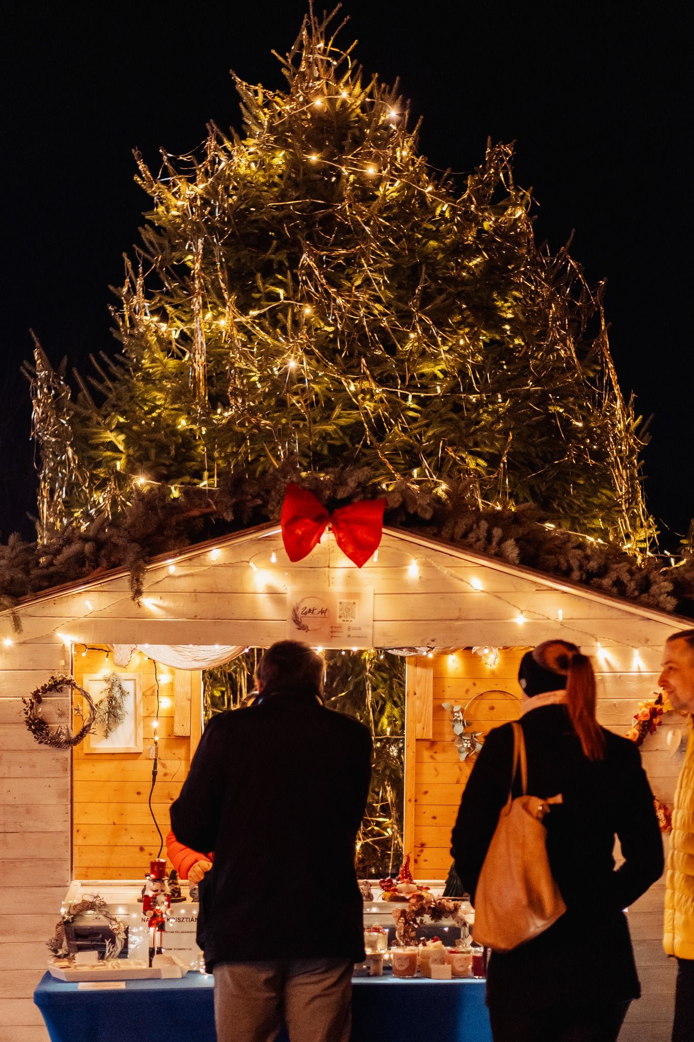 Karácsonyfaköszöntő a Varázsvölgyben 2025. november 30. 