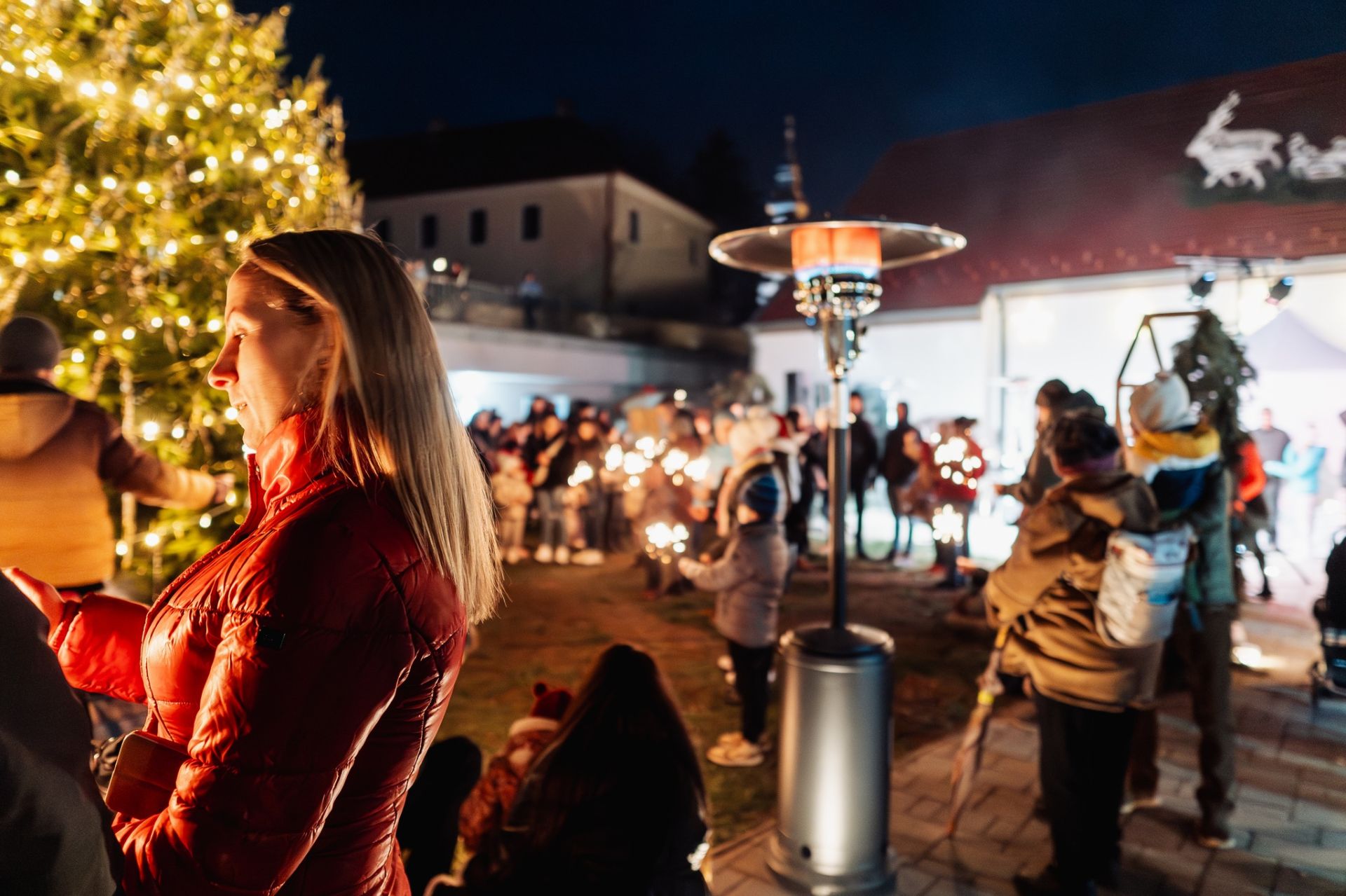 Karácsonyfaköszöntő a Varázsvölgyben 2025. november 30. 