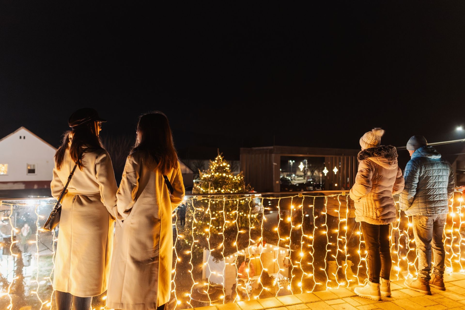 Karácsonyfaköszöntő a Varázsvölgyben 2025. november 30. 